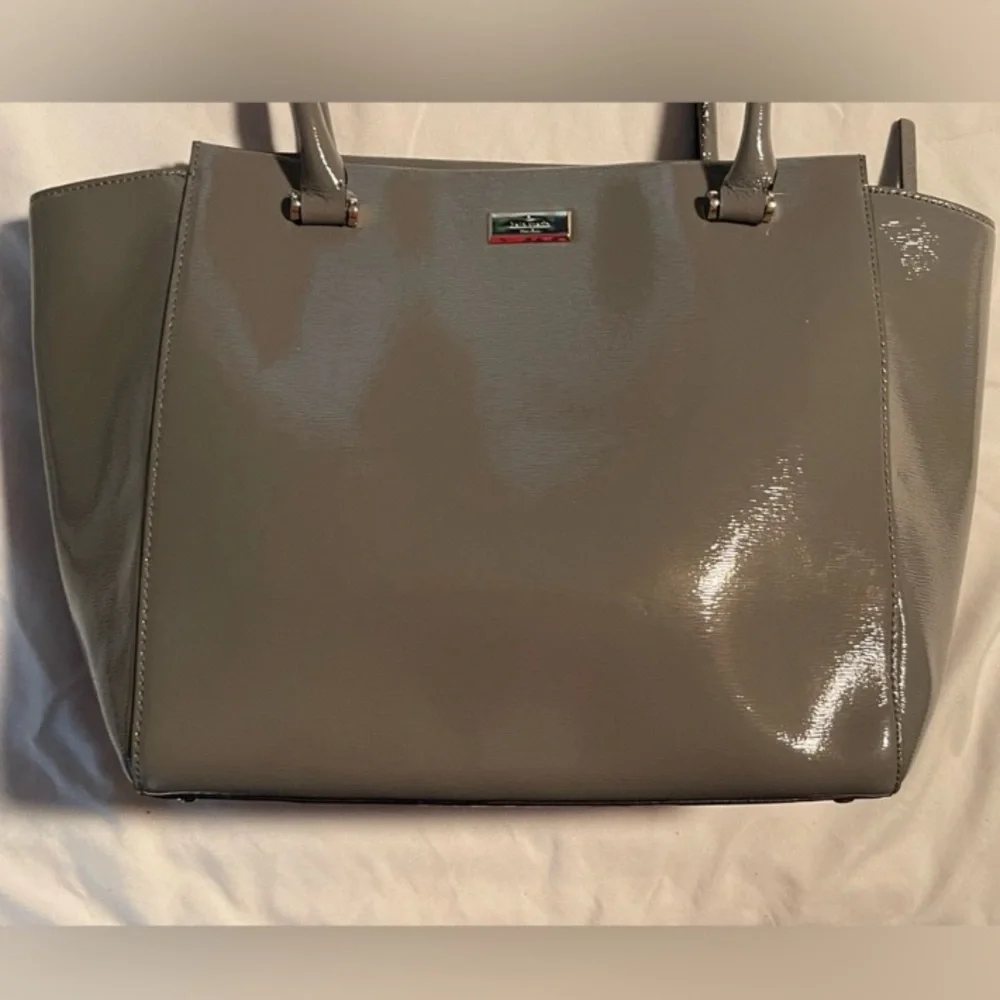 Near Mint! Kate Spade Bixby Place Camryn Large Patent Leather Tote 1st Edition - Picture 2 of 15